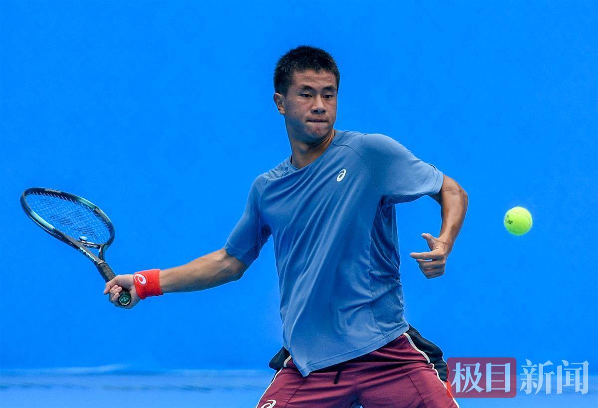 观察对手在 观察对手在